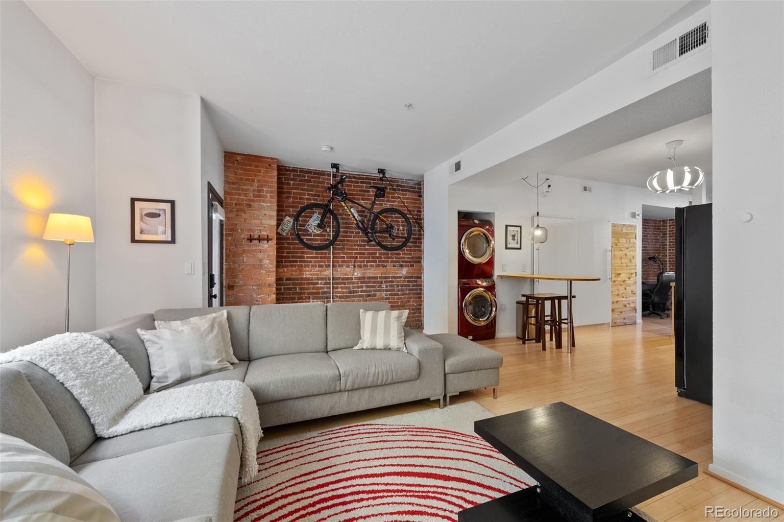 MLS Image #4 for 3225  blake street,denver, Colorado