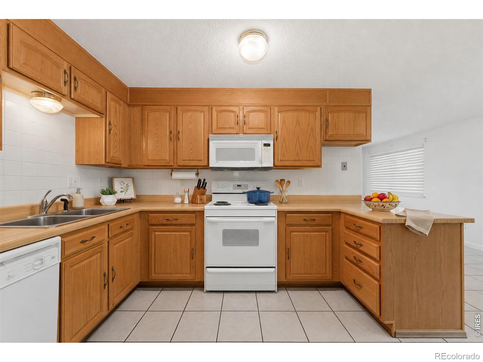 MLS Image #5 for 401  fox street,longmont, Colorado