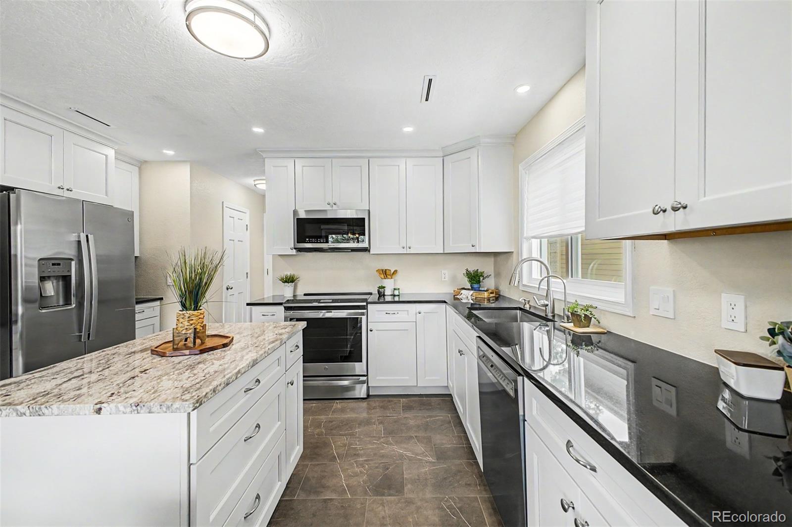 MLS Image #10 for 204  summit trail,broomfield, Colorado