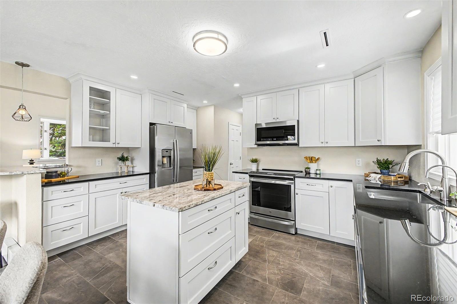 MLS Image #12 for 204  summit trail,broomfield, Colorado