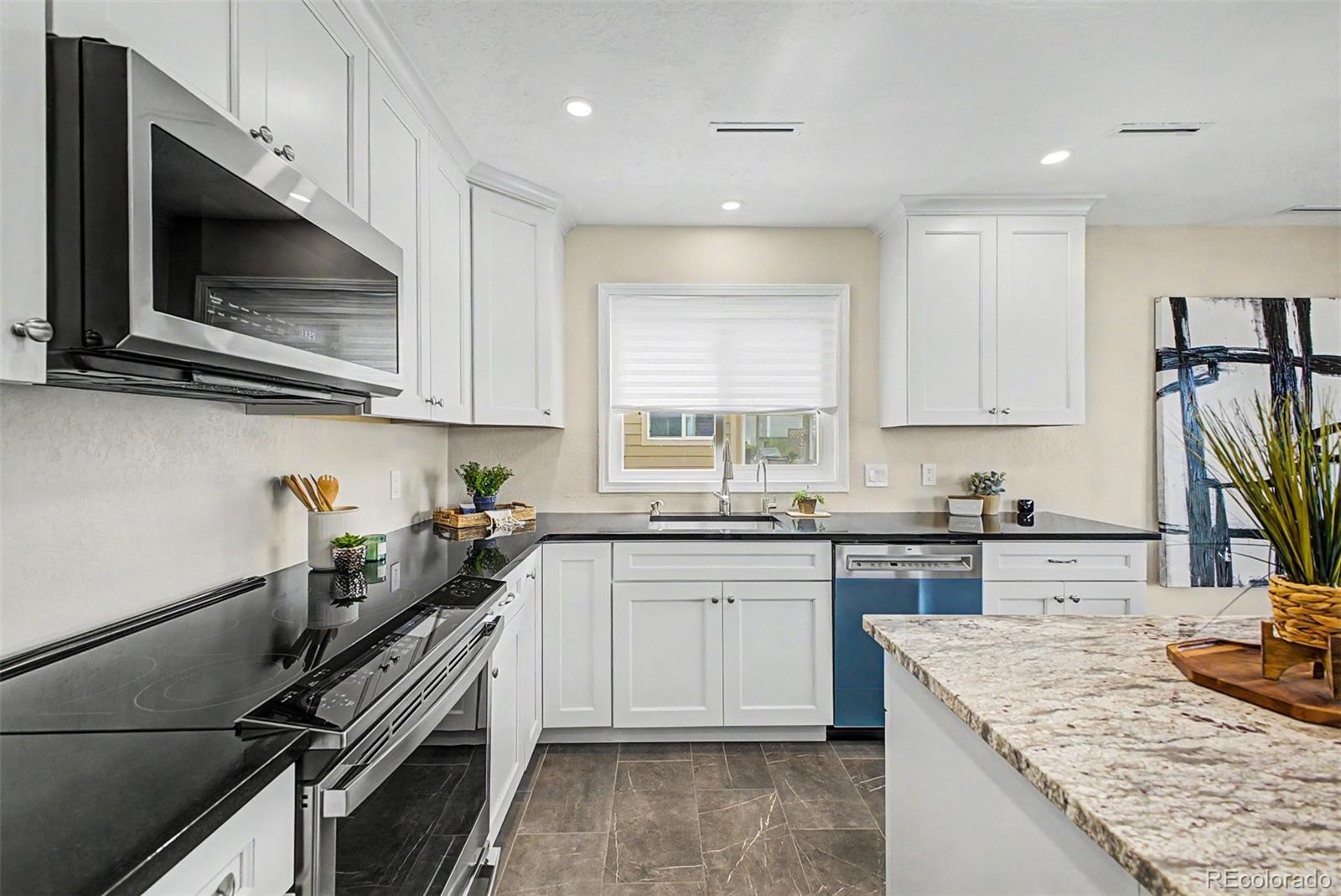 MLS Image #9 for 204  summit trail,broomfield, Colorado