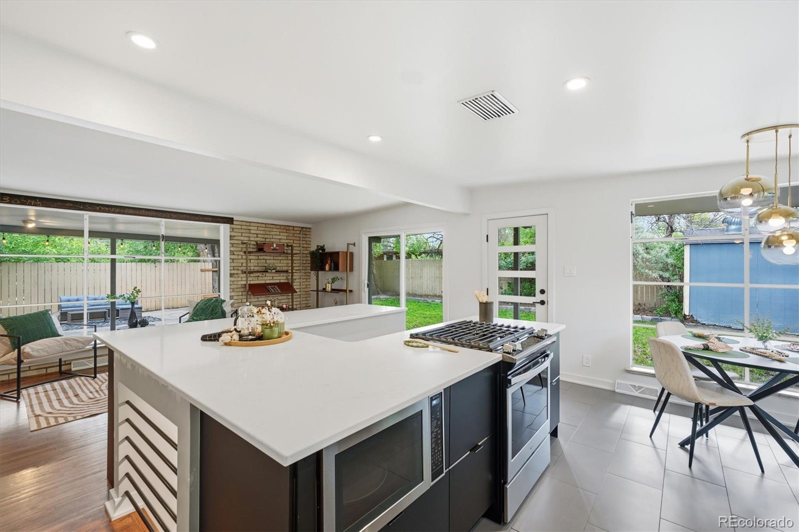 MLS Image #12 for 1317 s chase street,lakewood, Colorado