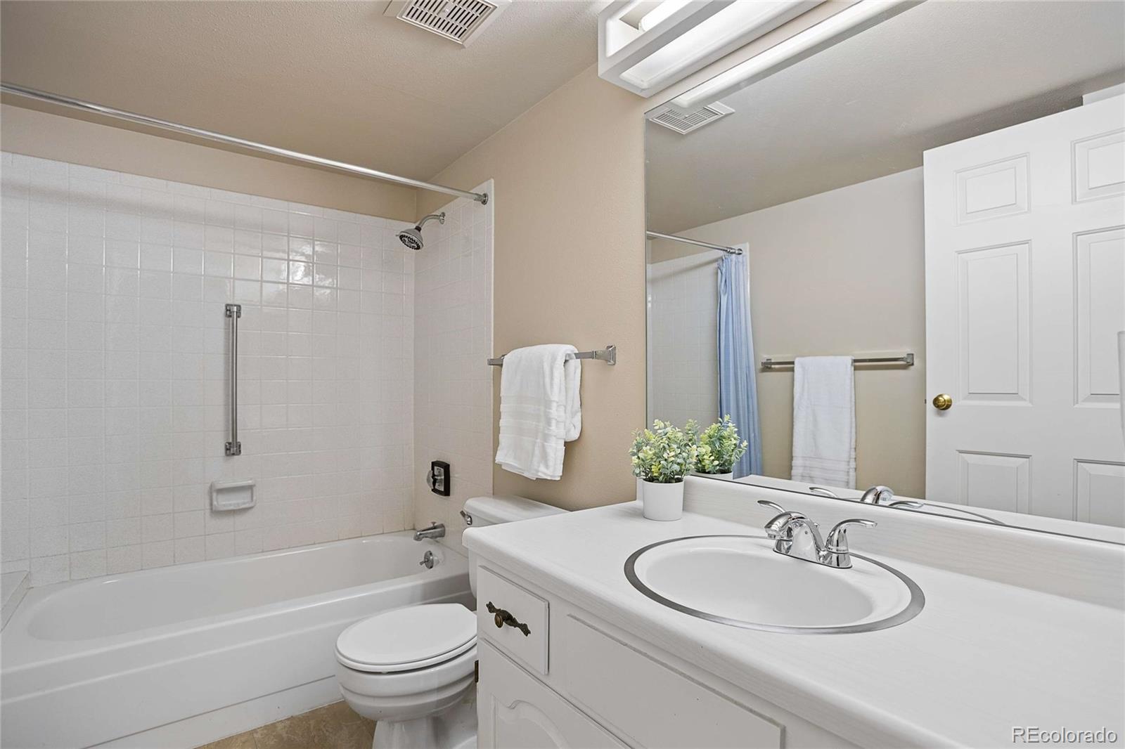 MLS Image #26 for 13931 e marina drive 414,aurora, Colorado