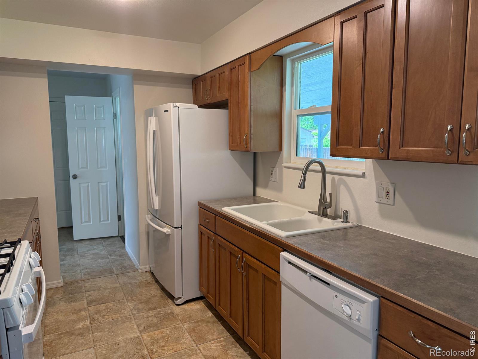 MLS Image #8 for 2065  bennington circle,fort collins, Colorado