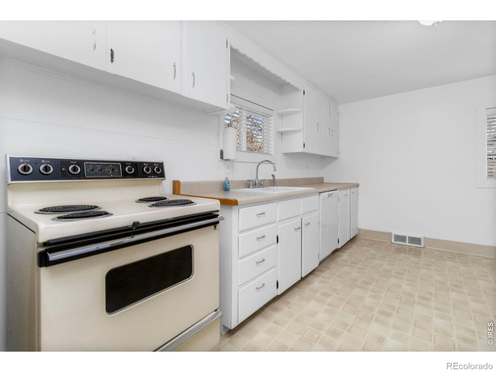 MLS Image #17 for 1126 w myrtle street,fort collins, Colorado
