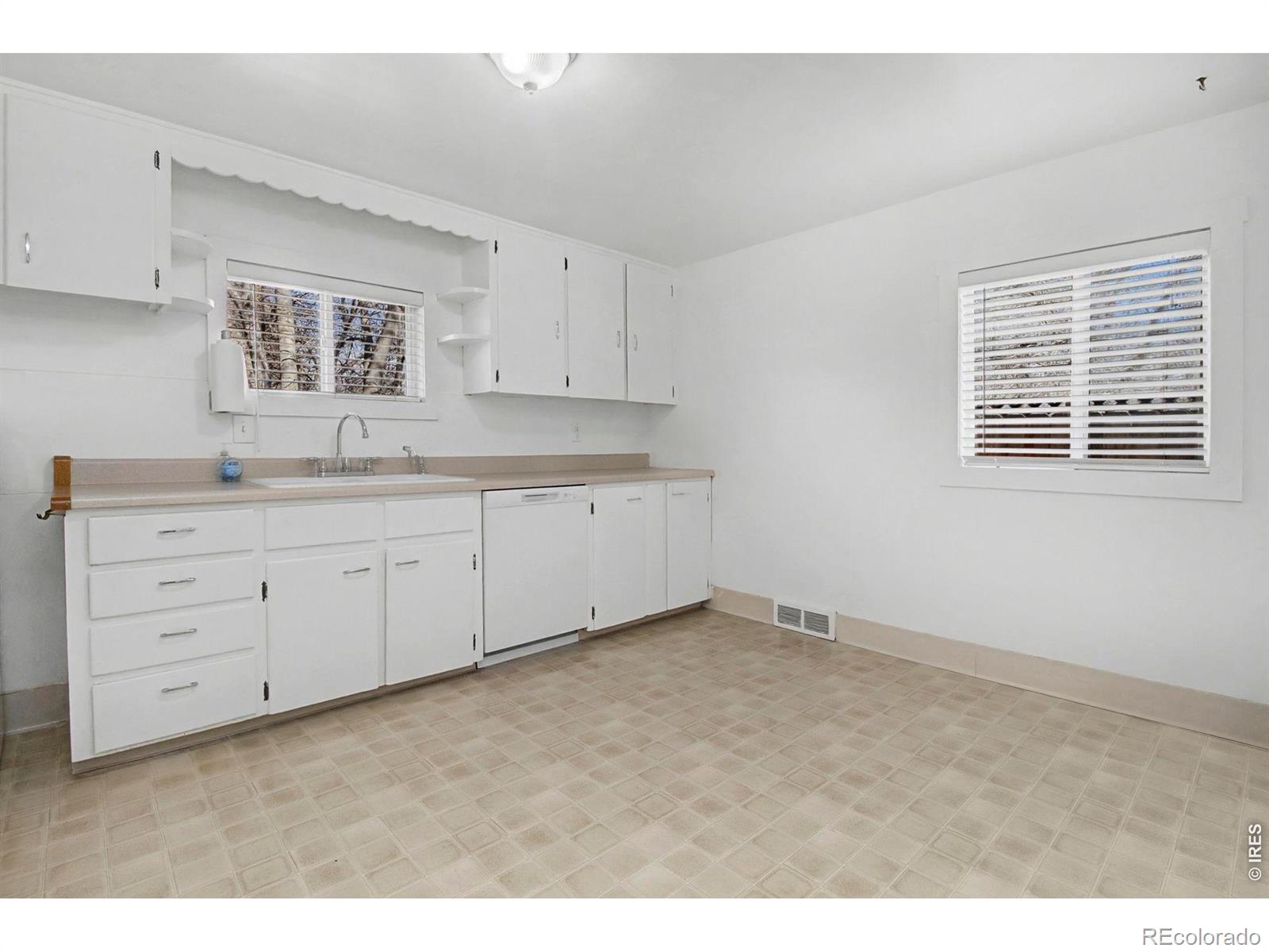 MLS Image #19 for 1126 w myrtle street,fort collins, Colorado