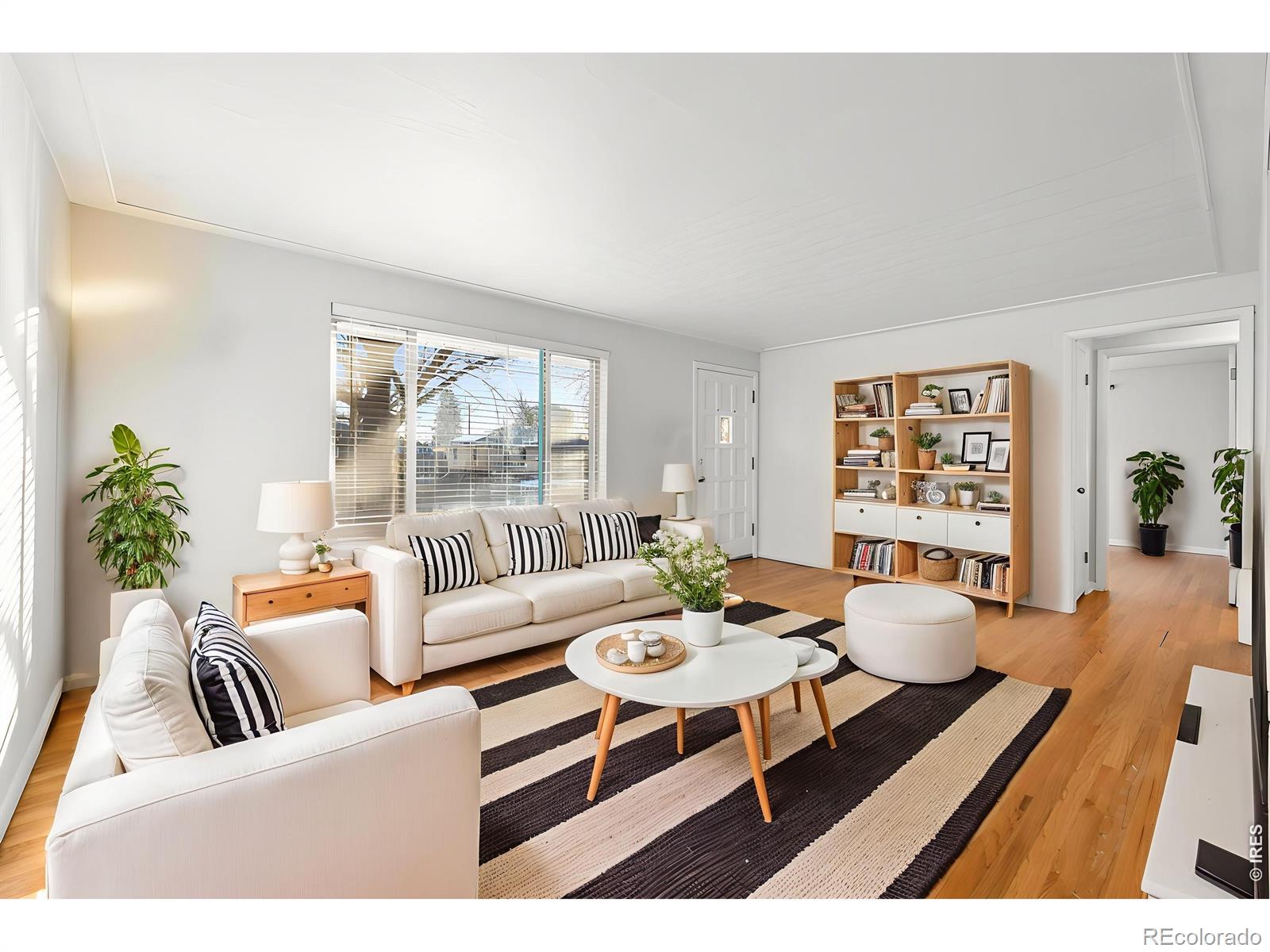 MLS Image #16 for 4645 e colorado avenue,denver, Colorado