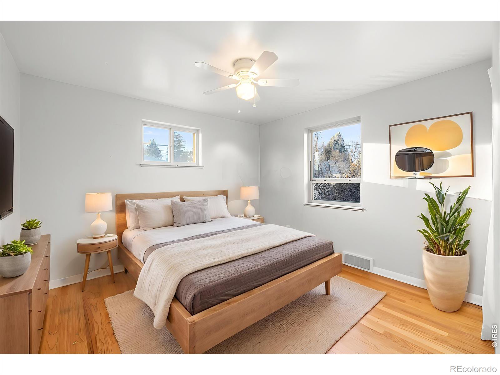MLS Image #18 for 4645 e colorado avenue,denver, Colorado