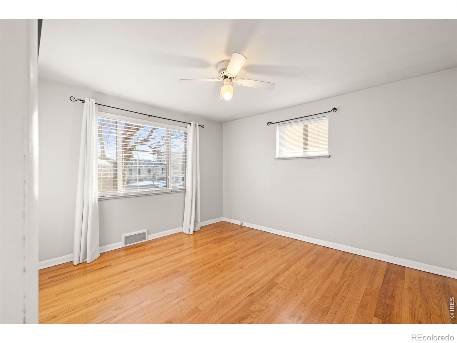 MLS Image #22 for 4645 e colorado avenue,denver, Colorado