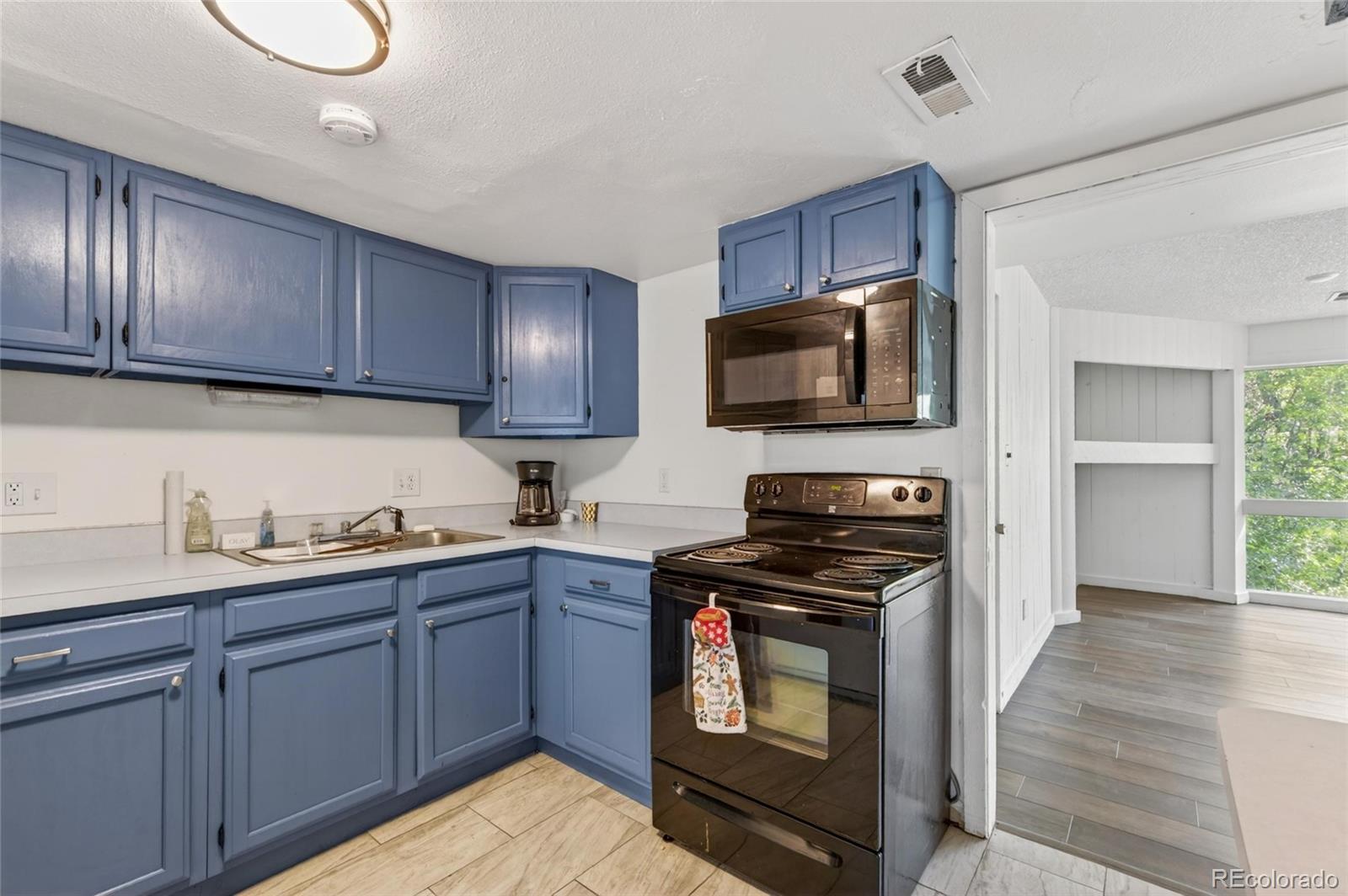 MLS Image #30 for 3550 s harlan street,denver, Colorado