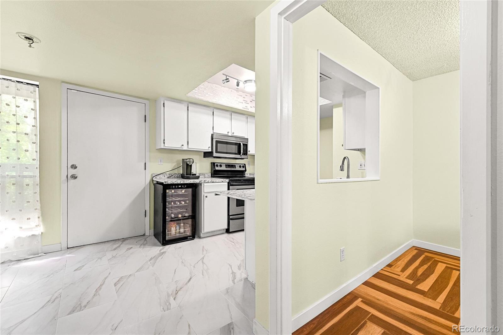 MLS Image #5 for 3550 s harlan street,denver, Colorado