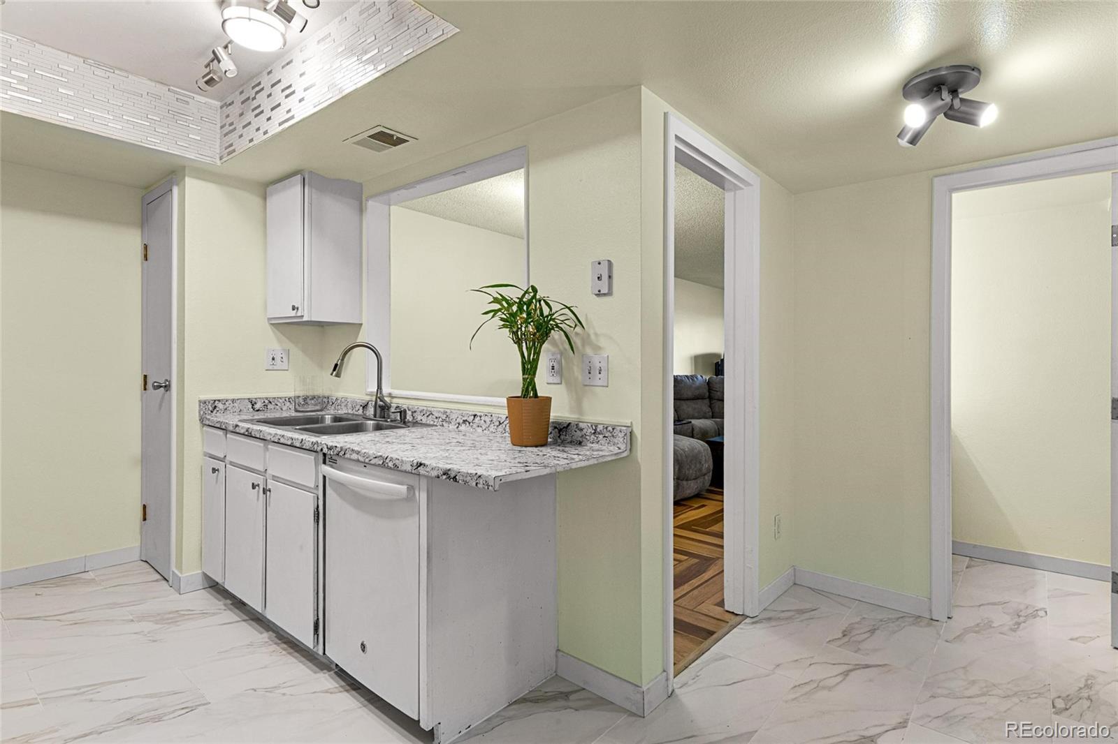 MLS Image #6 for 3550 s harlan street,denver, Colorado