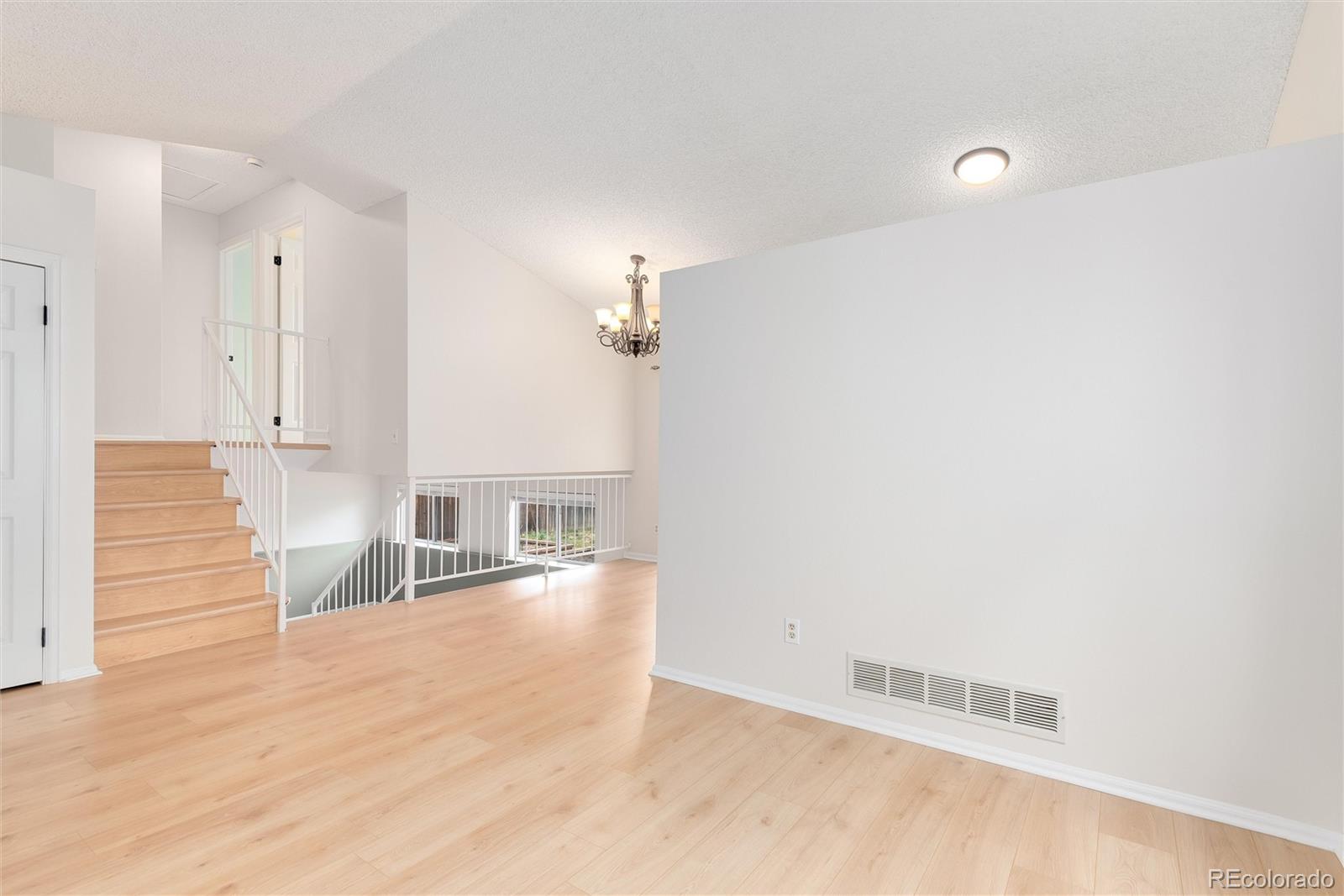 MLS Image #9 for 19034 e carmel circle,aurora, Colorado