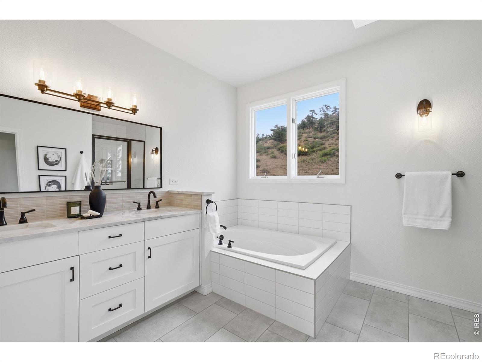 MLS Image #20 for 840 s county road 27 ,berthoud, Colorado