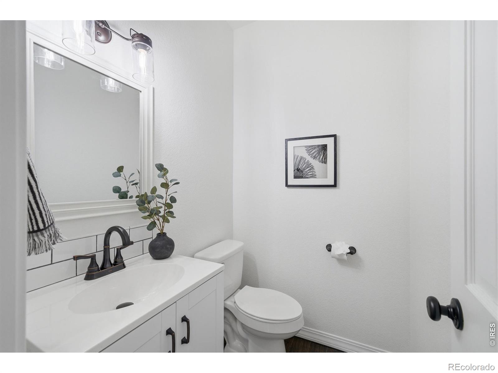 MLS Image #23 for 840 s county road 27 ,berthoud, Colorado