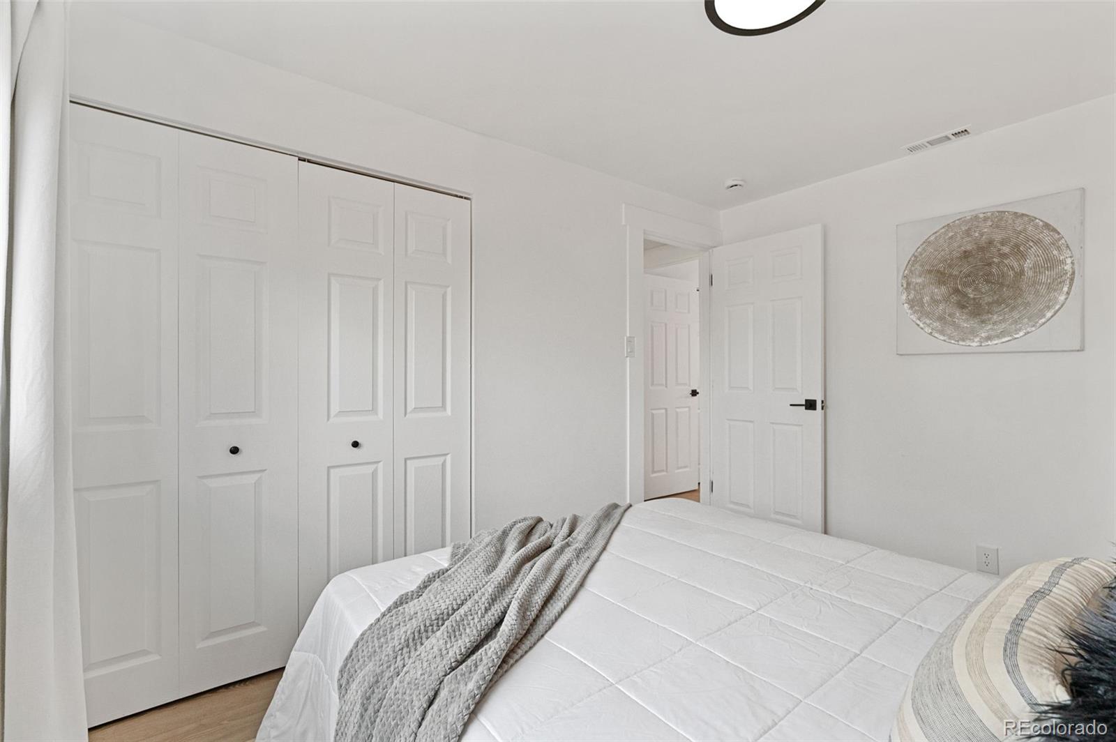 MLS Image #12 for 3980 s hazel court,englewood, Colorado