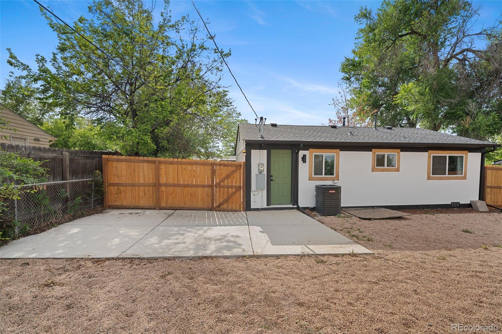 MLS Image #17 for 3980 s hazel court,englewood, Colorado