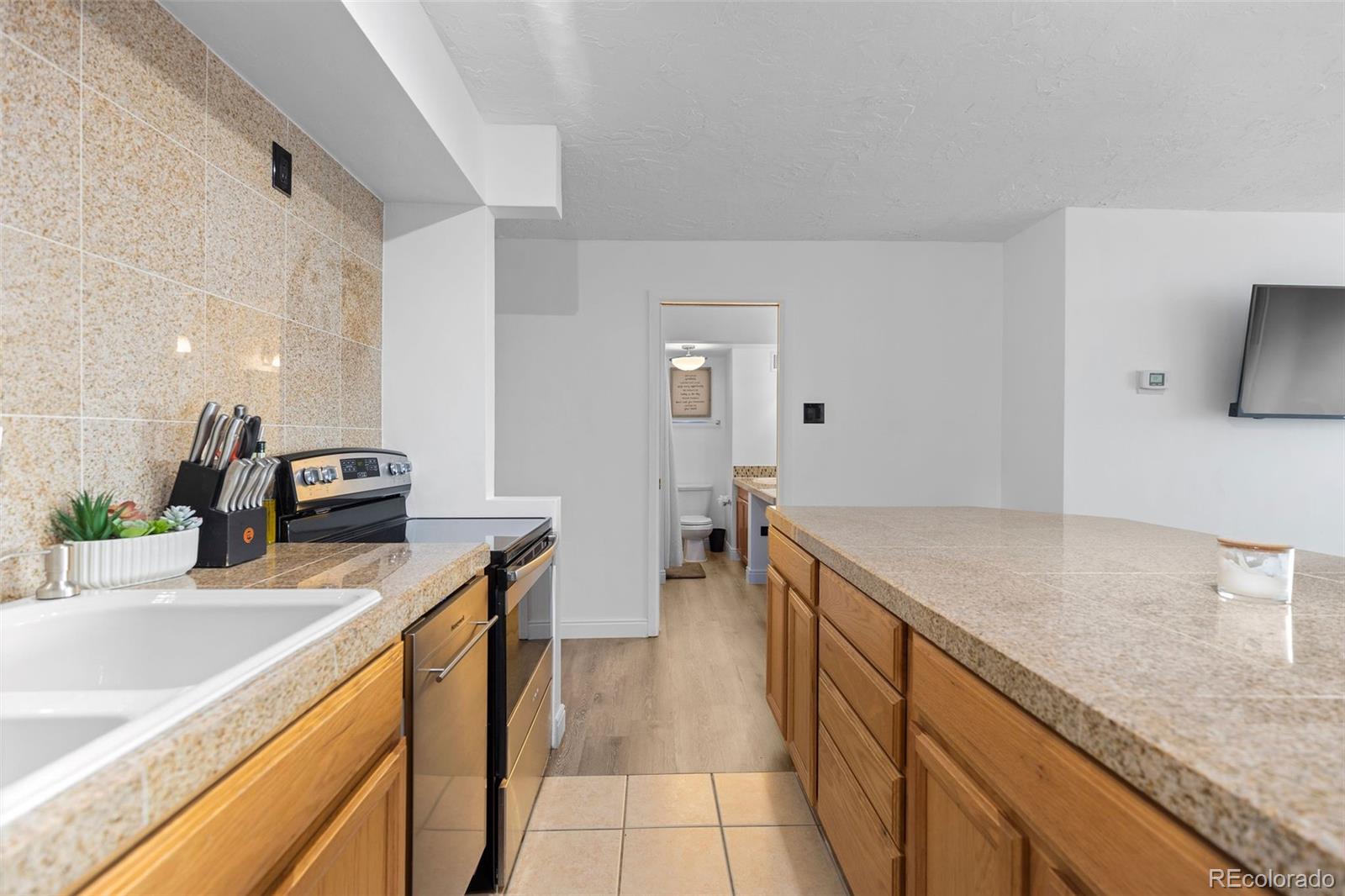 MLS Image #2 for 1020  15th street,denver, Colorado