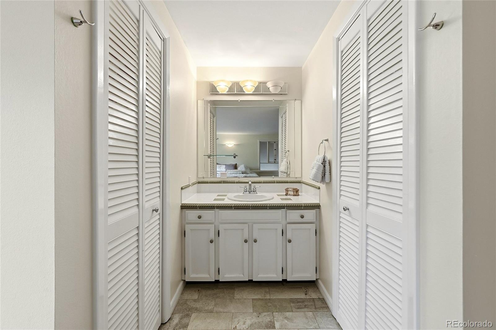 MLS Image #20 for 7860 s trenton street,centennial, Colorado