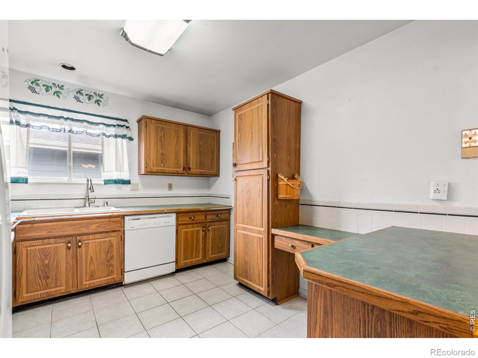 MLS Image #10 for 1931  34th avenue,greeley, Colorado