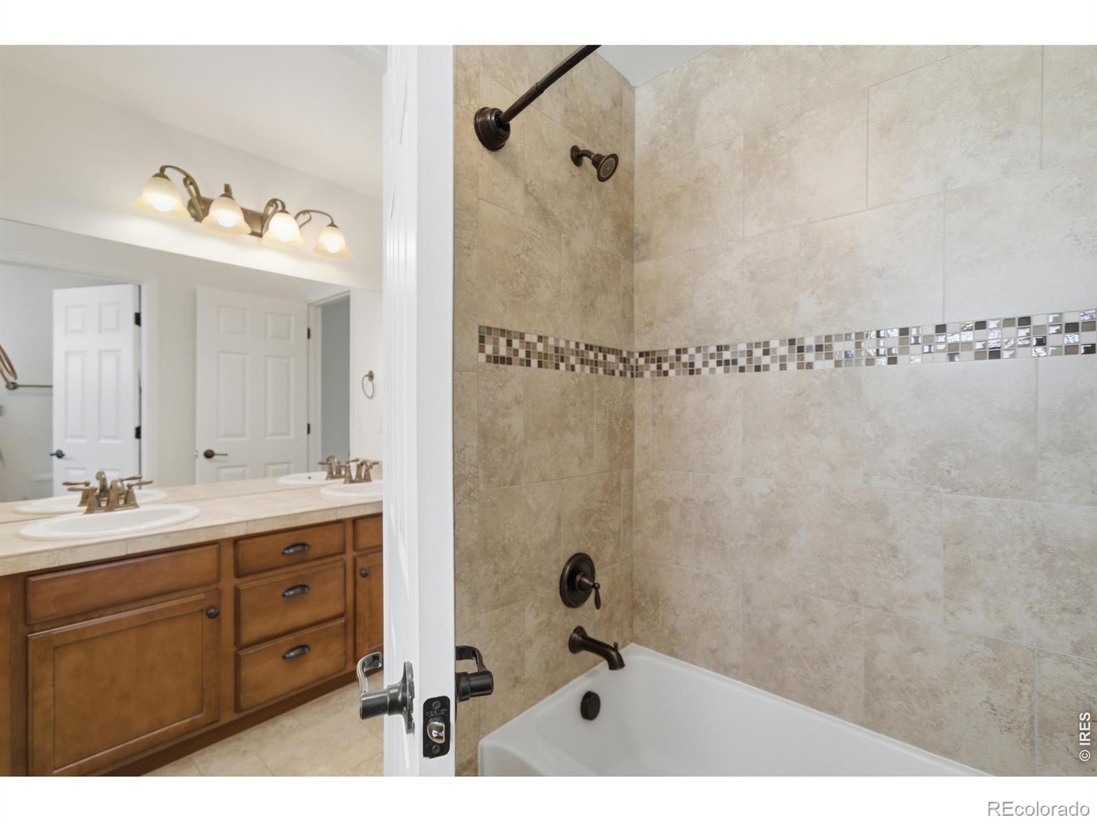 MLS Image #23 for 5381  carriage hill court,timnath, Colorado