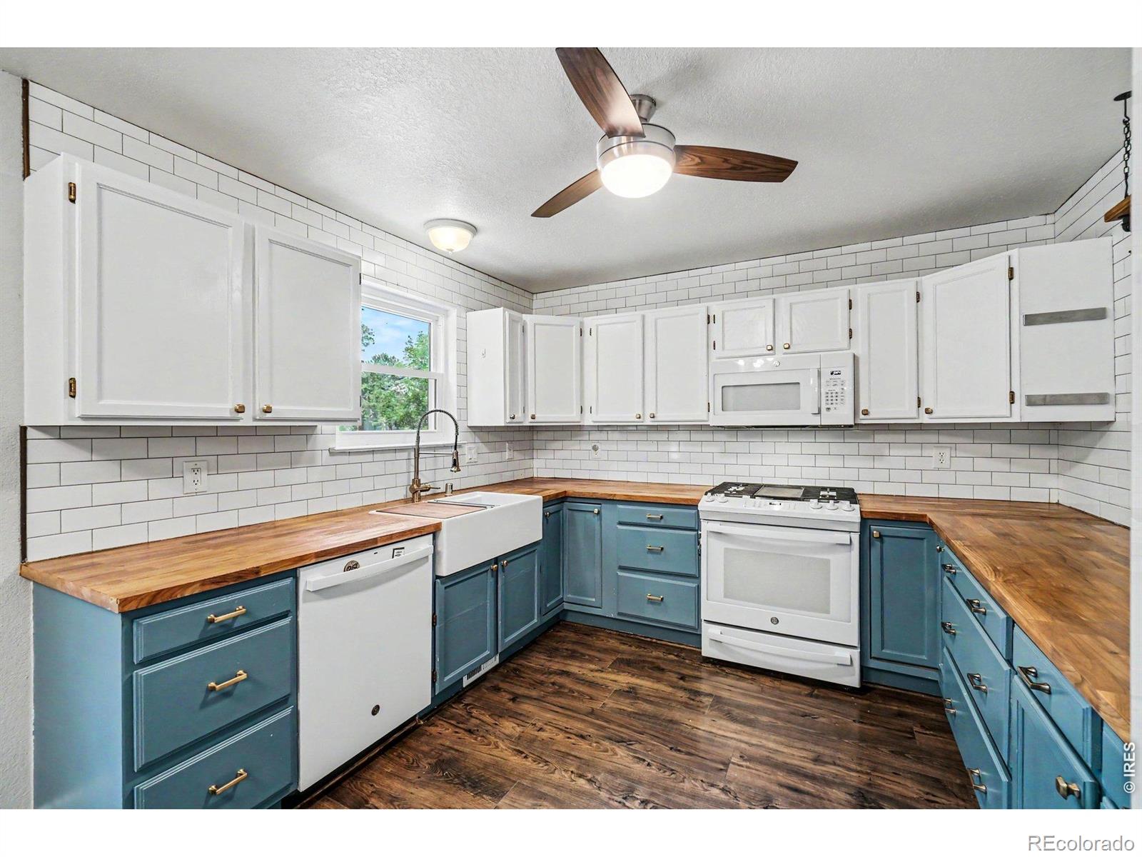 MLS Image #10 for 3134  spinnaker drive,longmont, Colorado