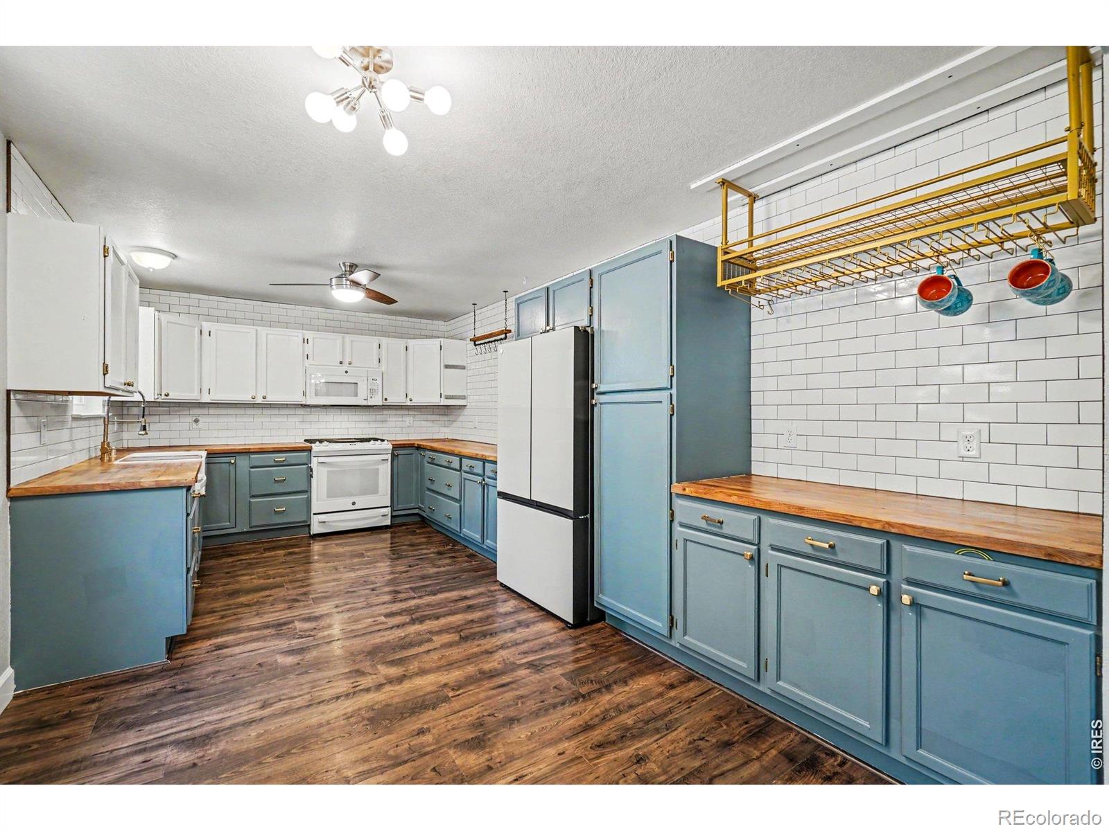 MLS Image #8 for 3134  spinnaker drive,longmont, Colorado