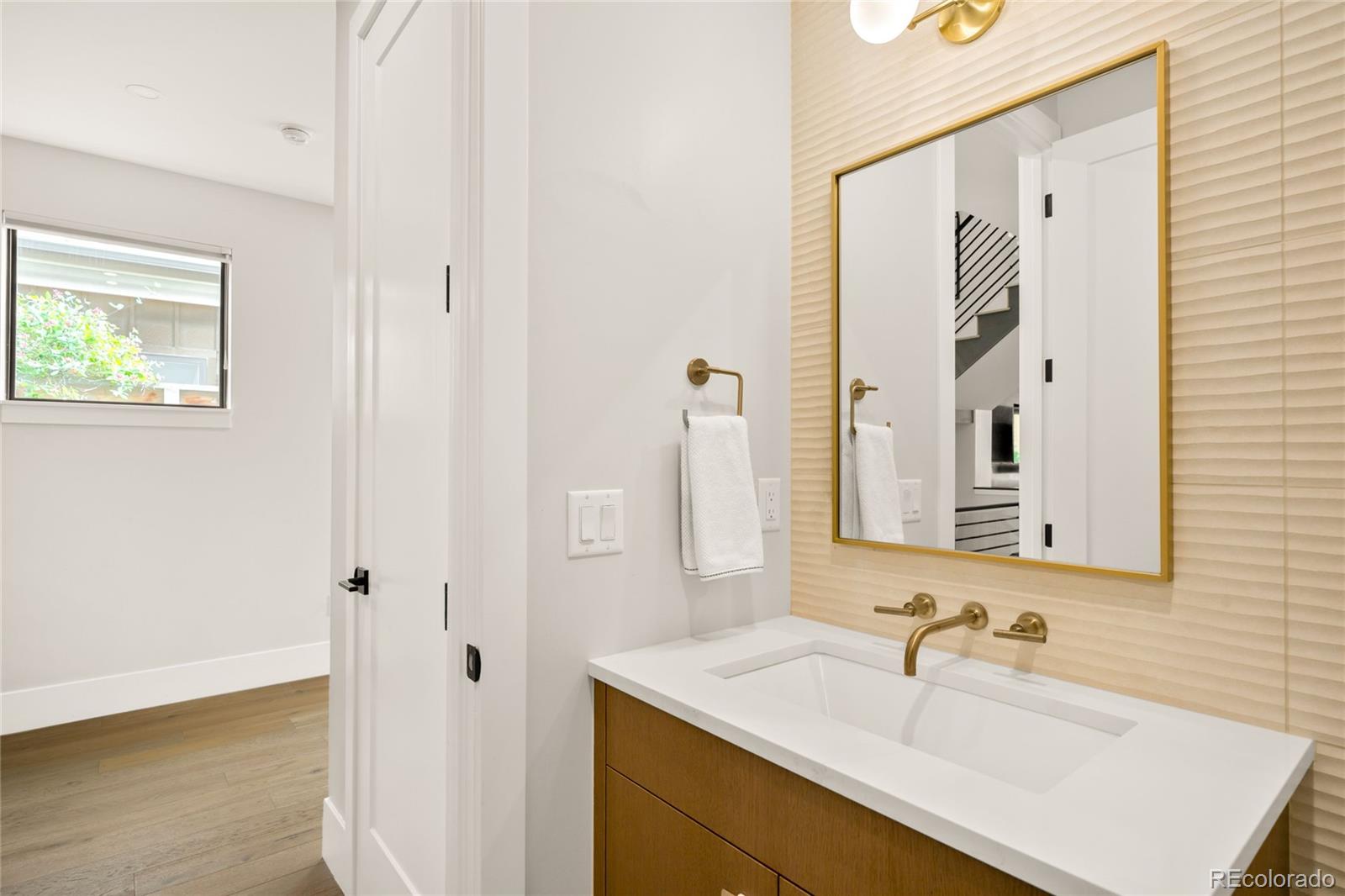 MLS Image #14 for 1719 s gilpin street,denver, Colorado