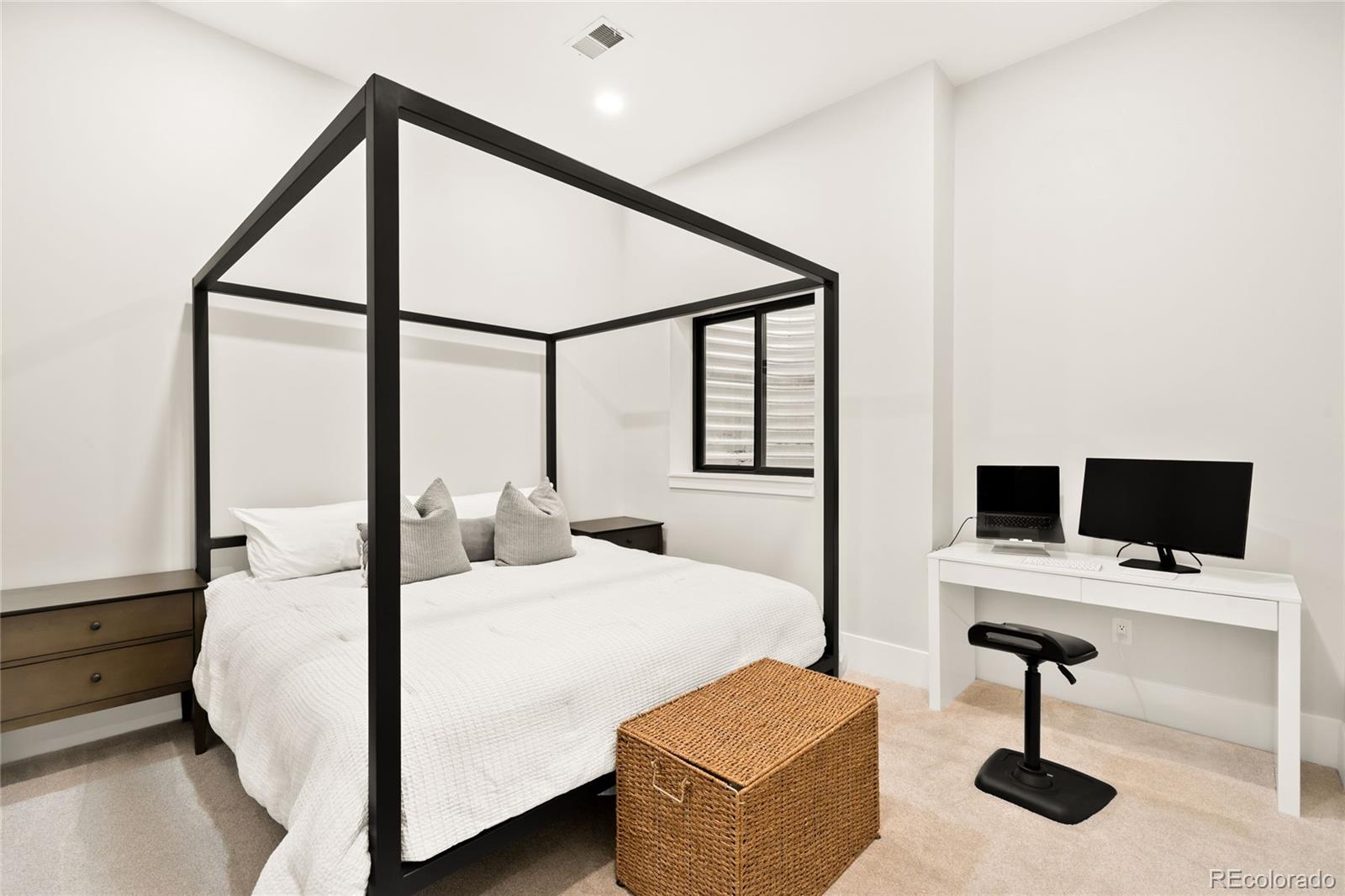 MLS Image #26 for 1719 s gilpin street,denver, Colorado