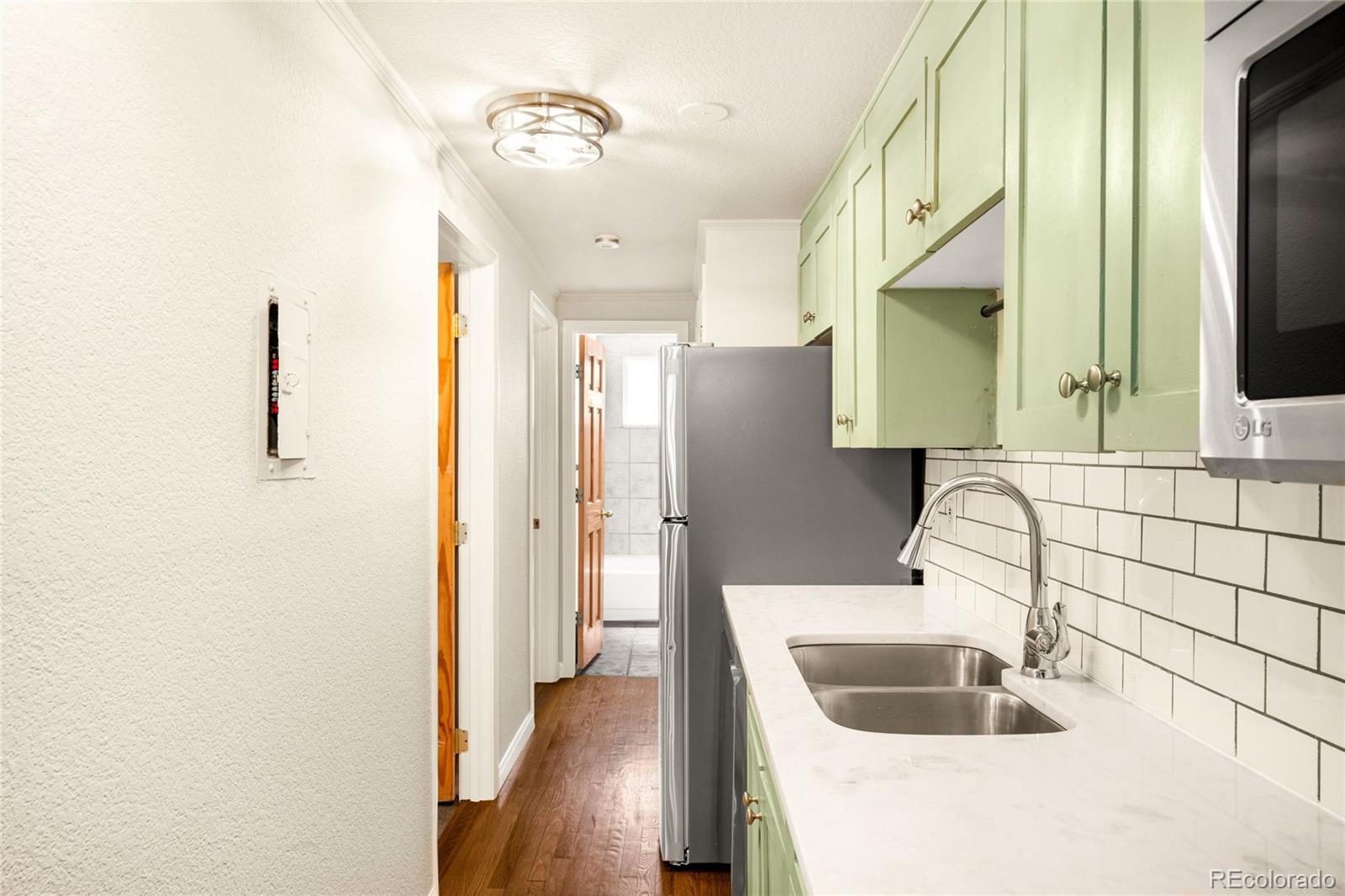 MLS Image #9 for 336 n grant street,denver, Colorado