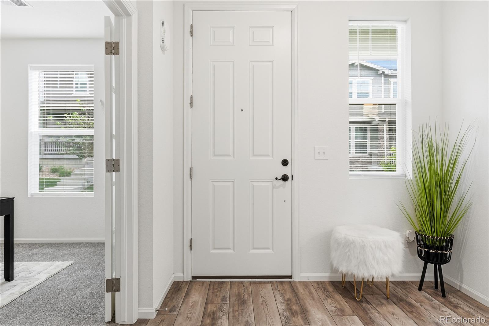 MLS Image #4 for 4338 s nepal court,centennial, Colorado