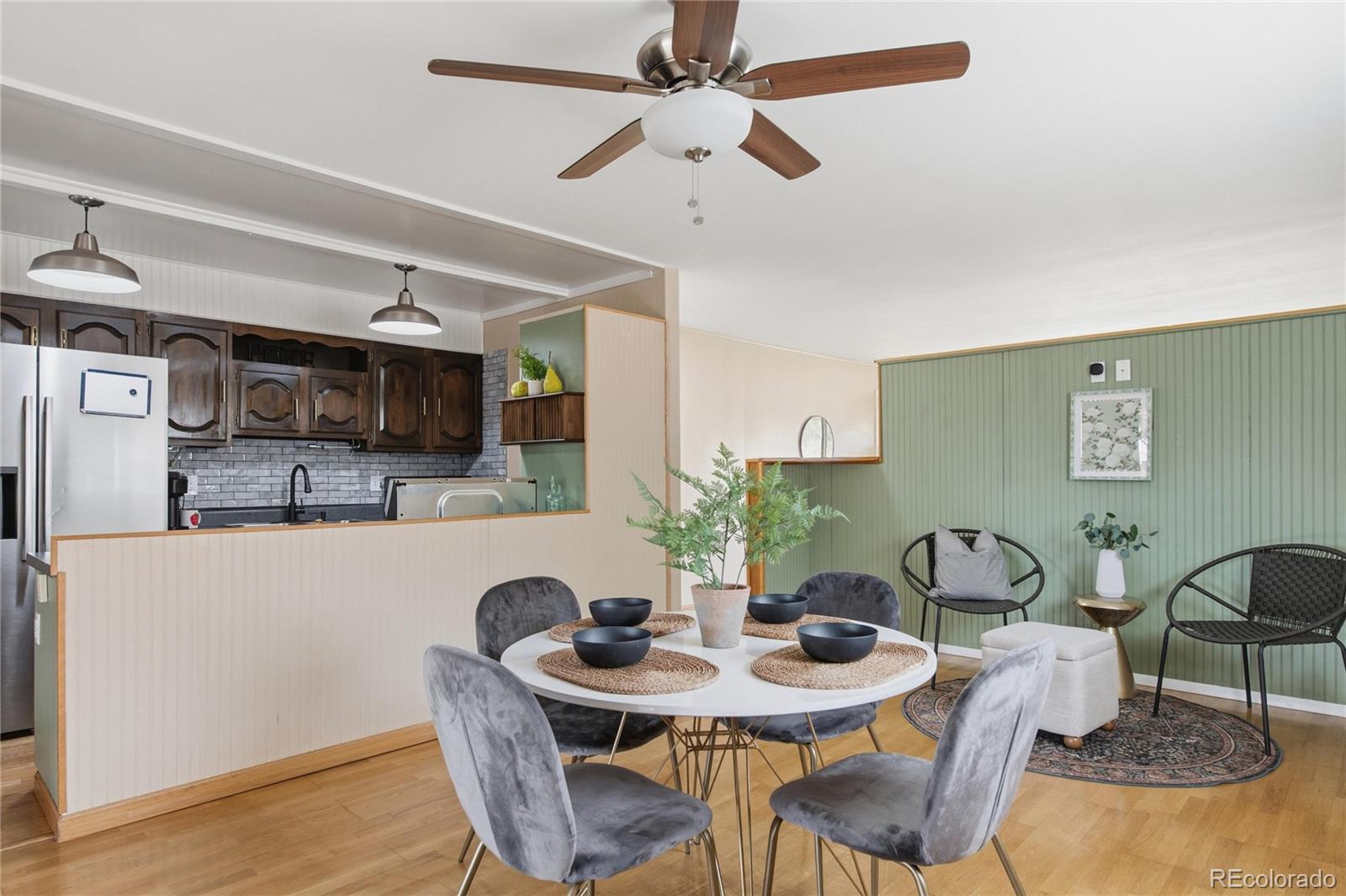 MLS Image #12 for 840  essex drive,denver, Colorado