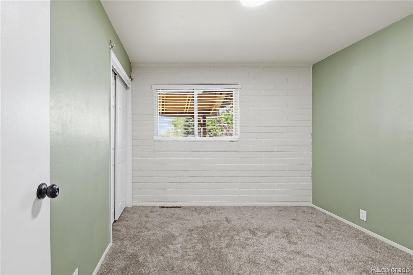 MLS Image #15 for 840  essex drive,denver, Colorado