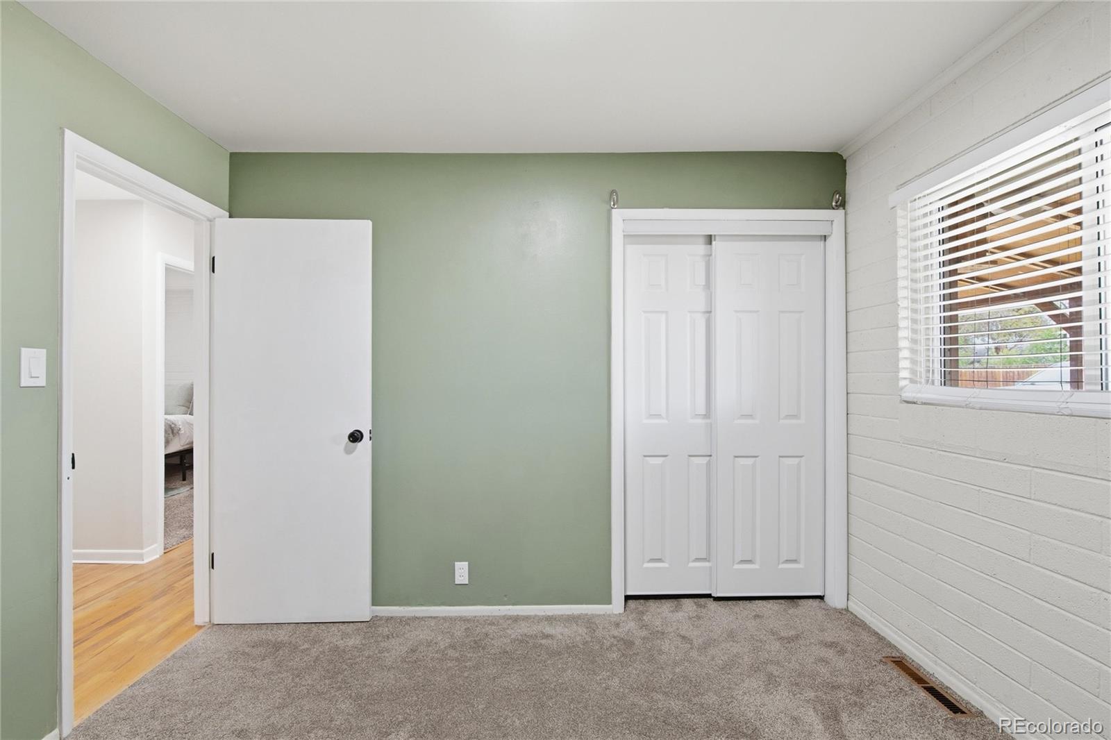 MLS Image #16 for 840  essex drive,denver, Colorado
