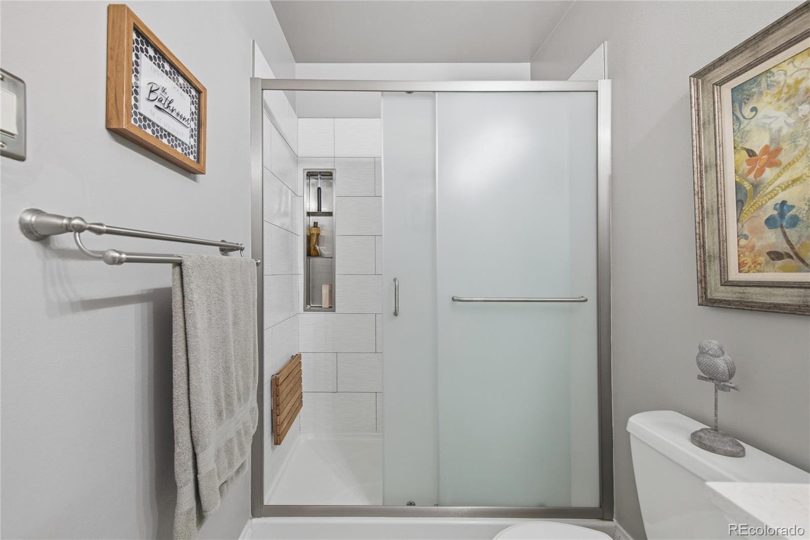 MLS Image #18 for 840  essex drive,denver, Colorado