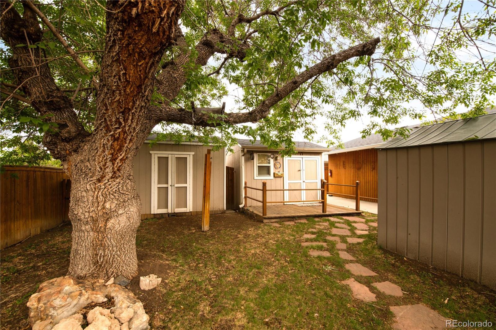 MLS Image #38 for 840  essex drive,denver, Colorado