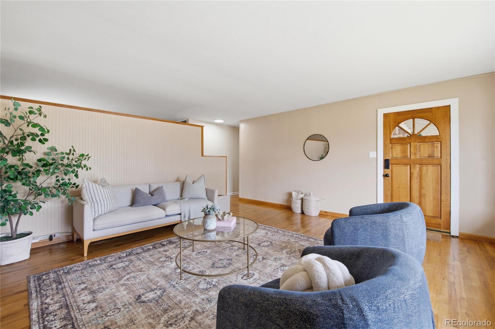 MLS Image #7 for 840  essex drive,denver, Colorado