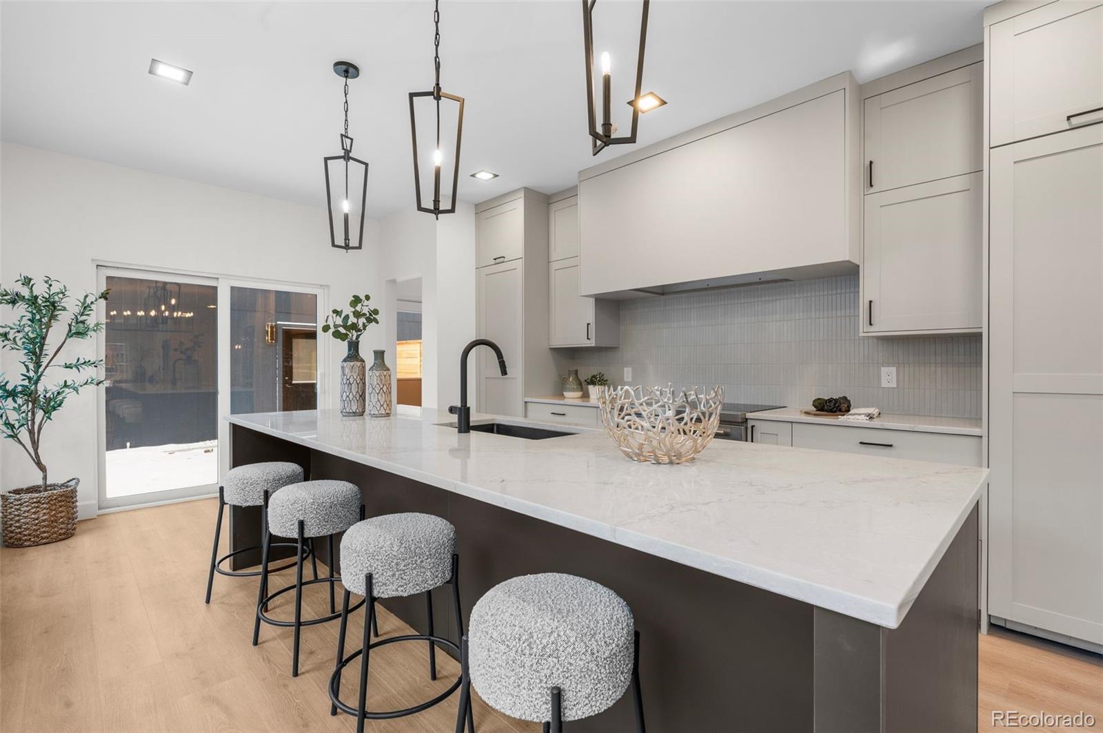 MLS Image #6 for 535  josephine street,denver, Colorado