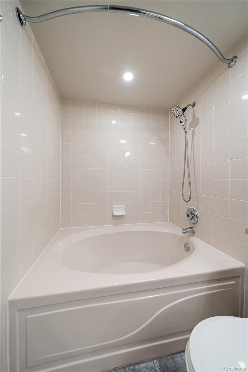 MLS Image #14 for 10293 e peakview avenue,englewood, Colorado
