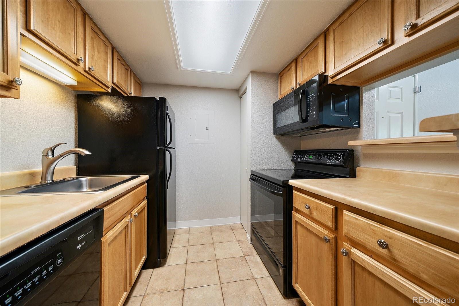 MLS Image #8 for 10293 e peakview avenue,englewood, Colorado