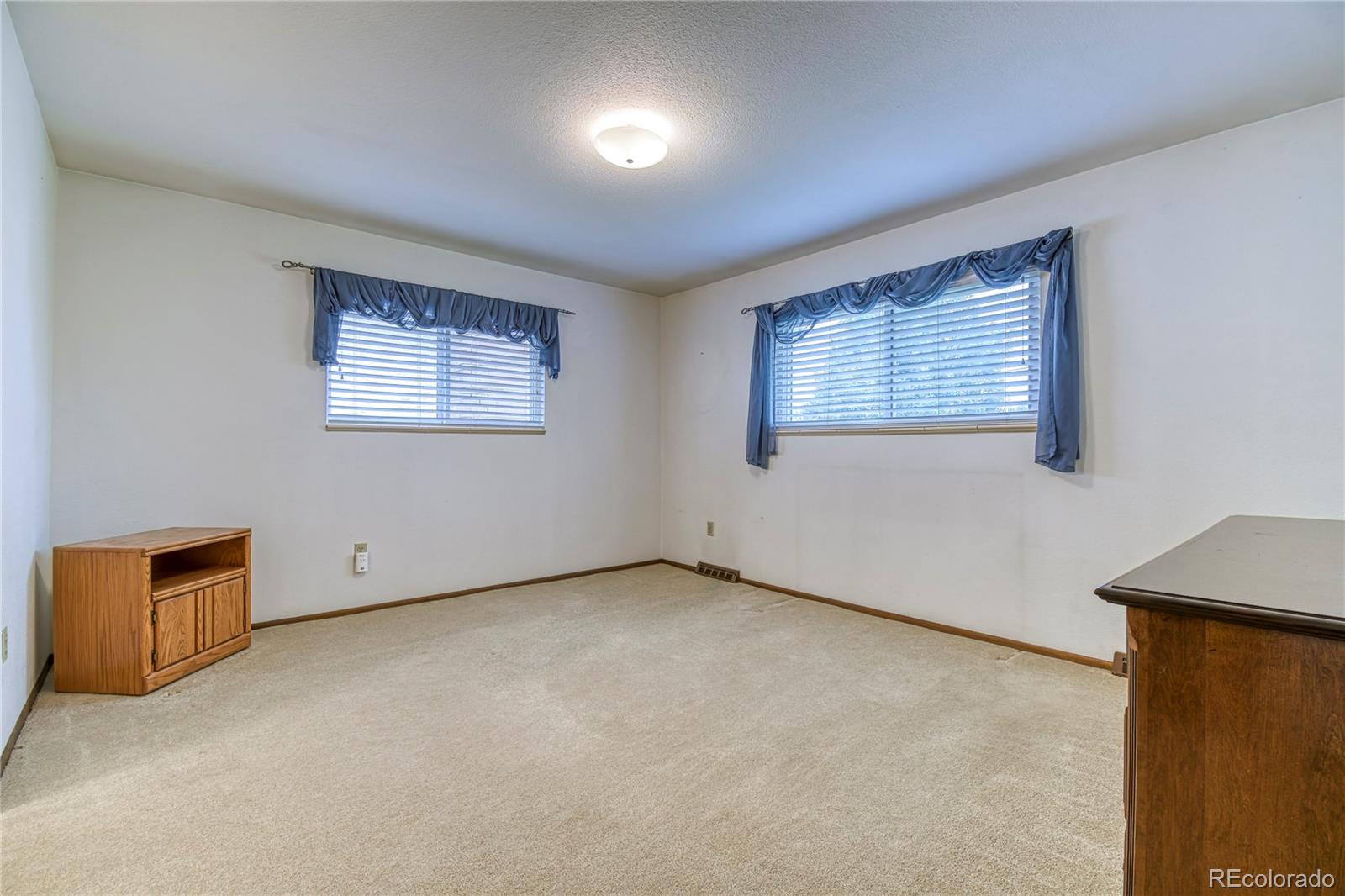 MLS Image #12 for 241 s leyden street,denver, Colorado