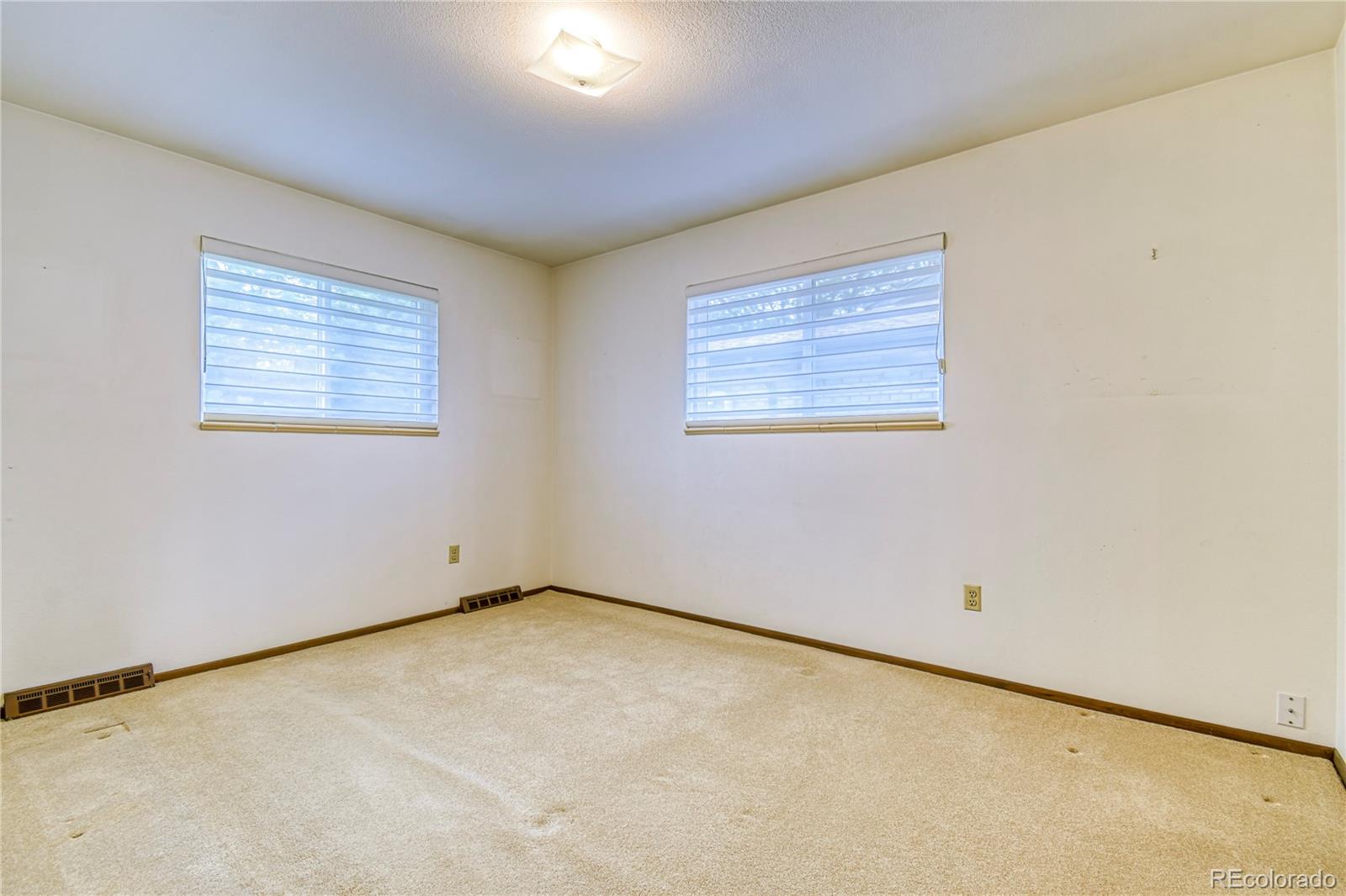 MLS Image #14 for 241 s leyden street,denver, Colorado