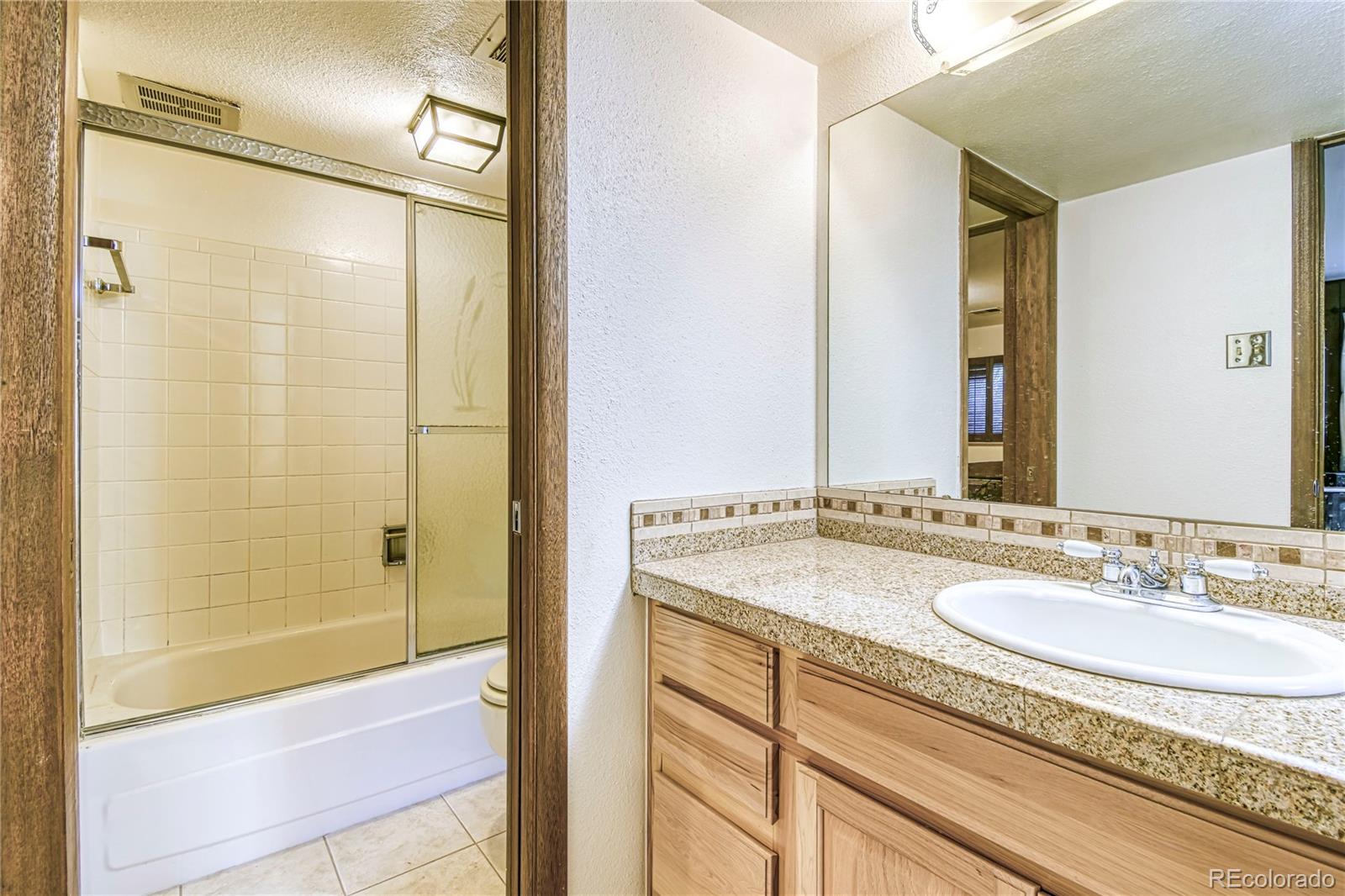 MLS Image #20 for 241 s leyden street,denver, Colorado