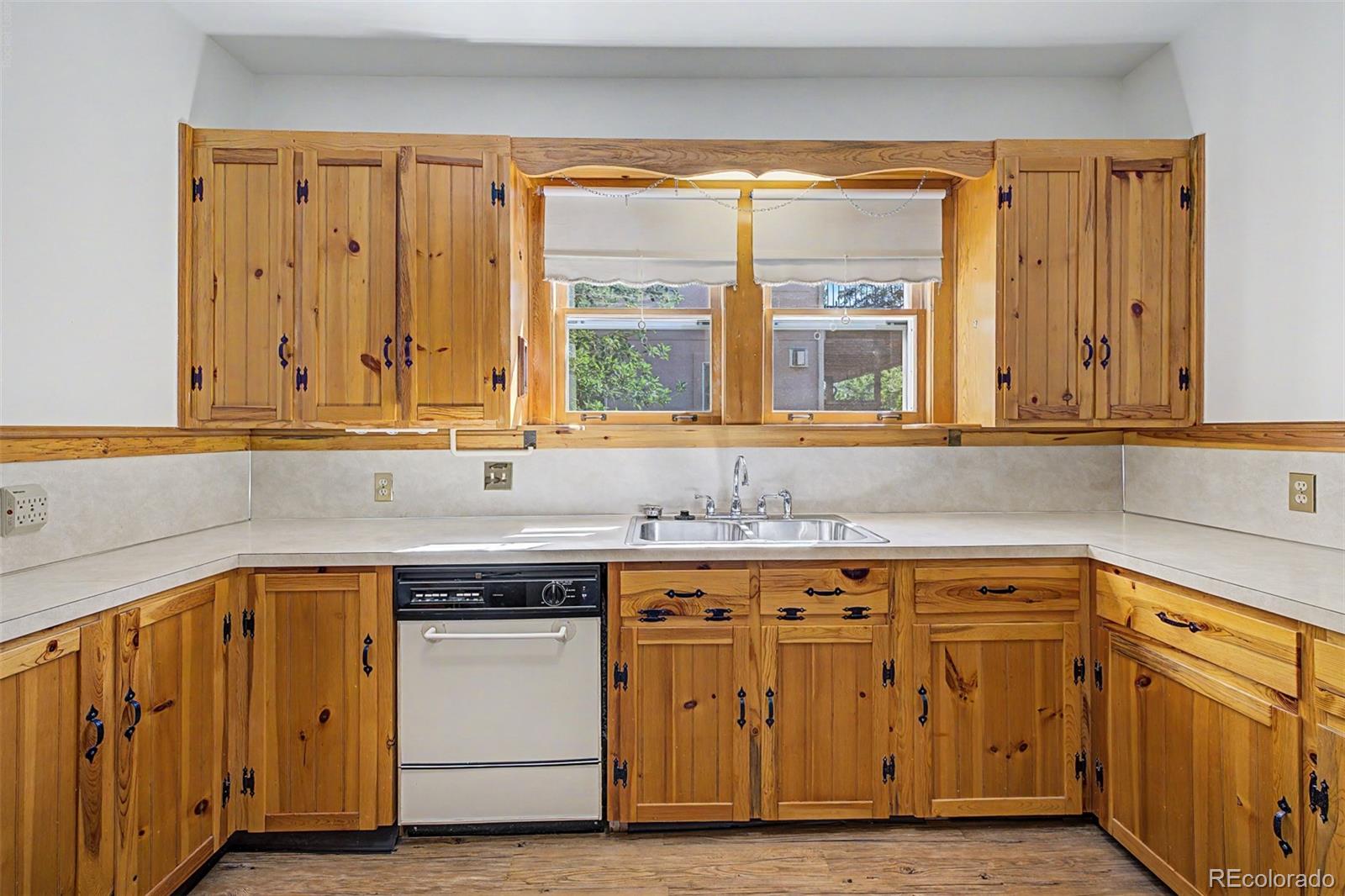 MLS Image #9 for 210 w simpson street,lafayette, Colorado