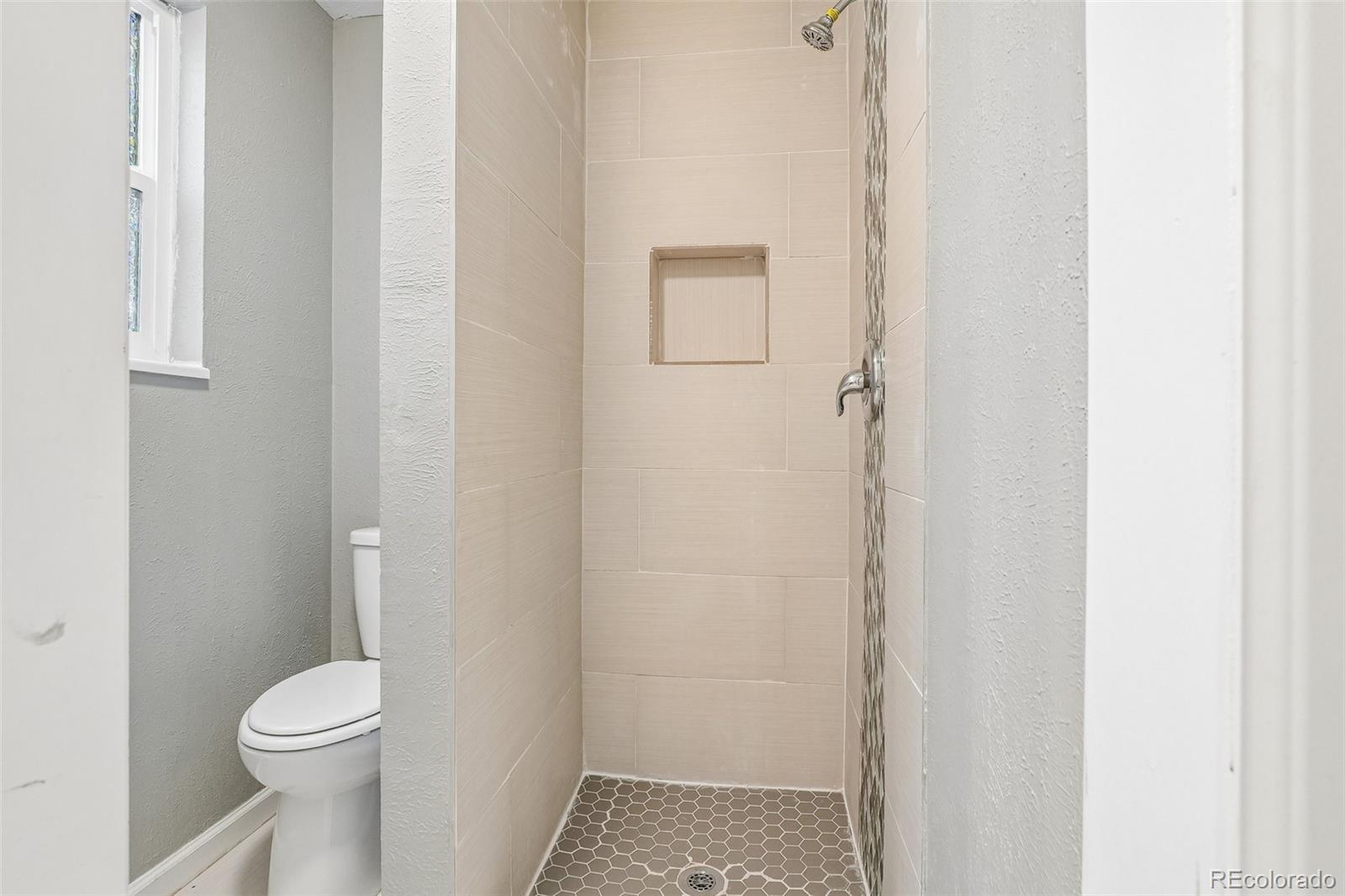 MLS Image #21 for 9339 w 76th avenue,arvada, Colorado