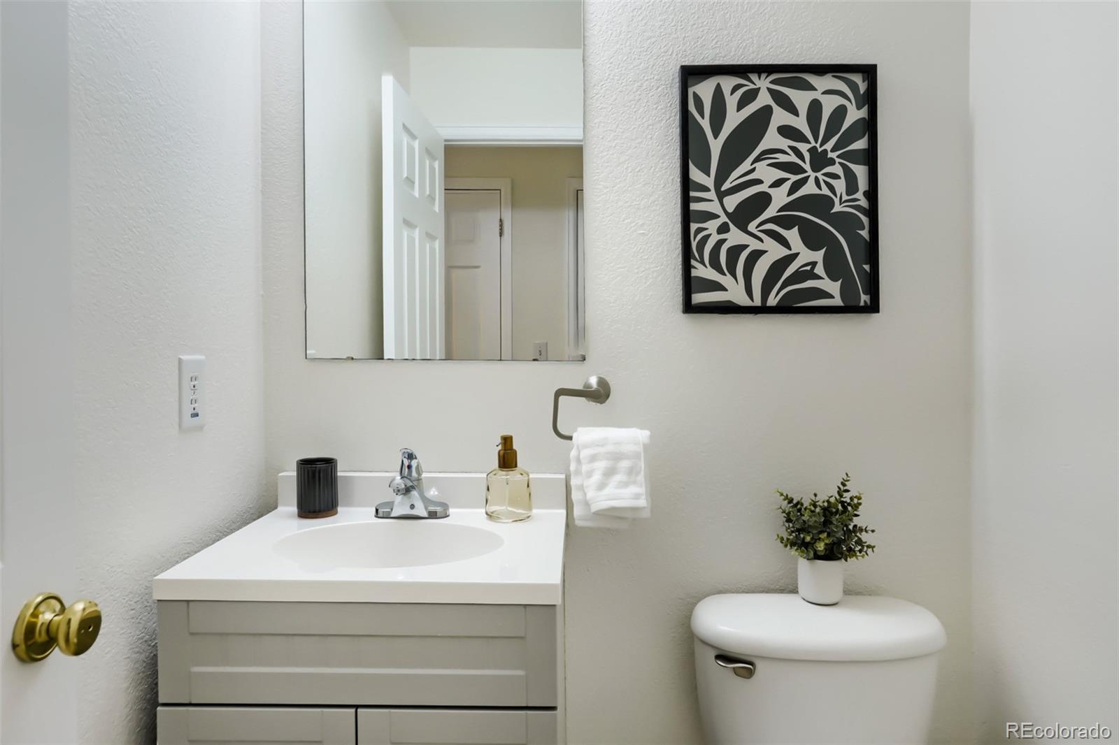 MLS Image #12 for 676  hedgerow way,brighton, Colorado