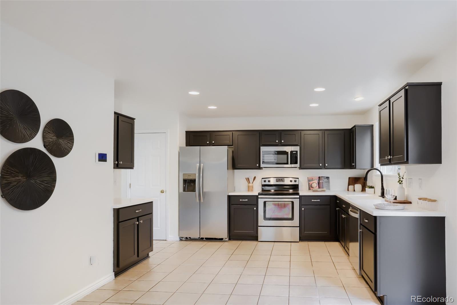 MLS Image #6 for 676  hedgerow way,brighton, Colorado