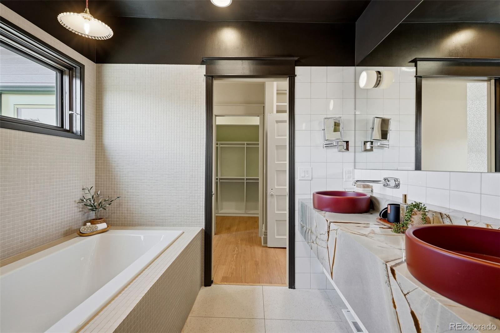 MLS Image #23 for 509 n pennsylvania street,denver, Colorado