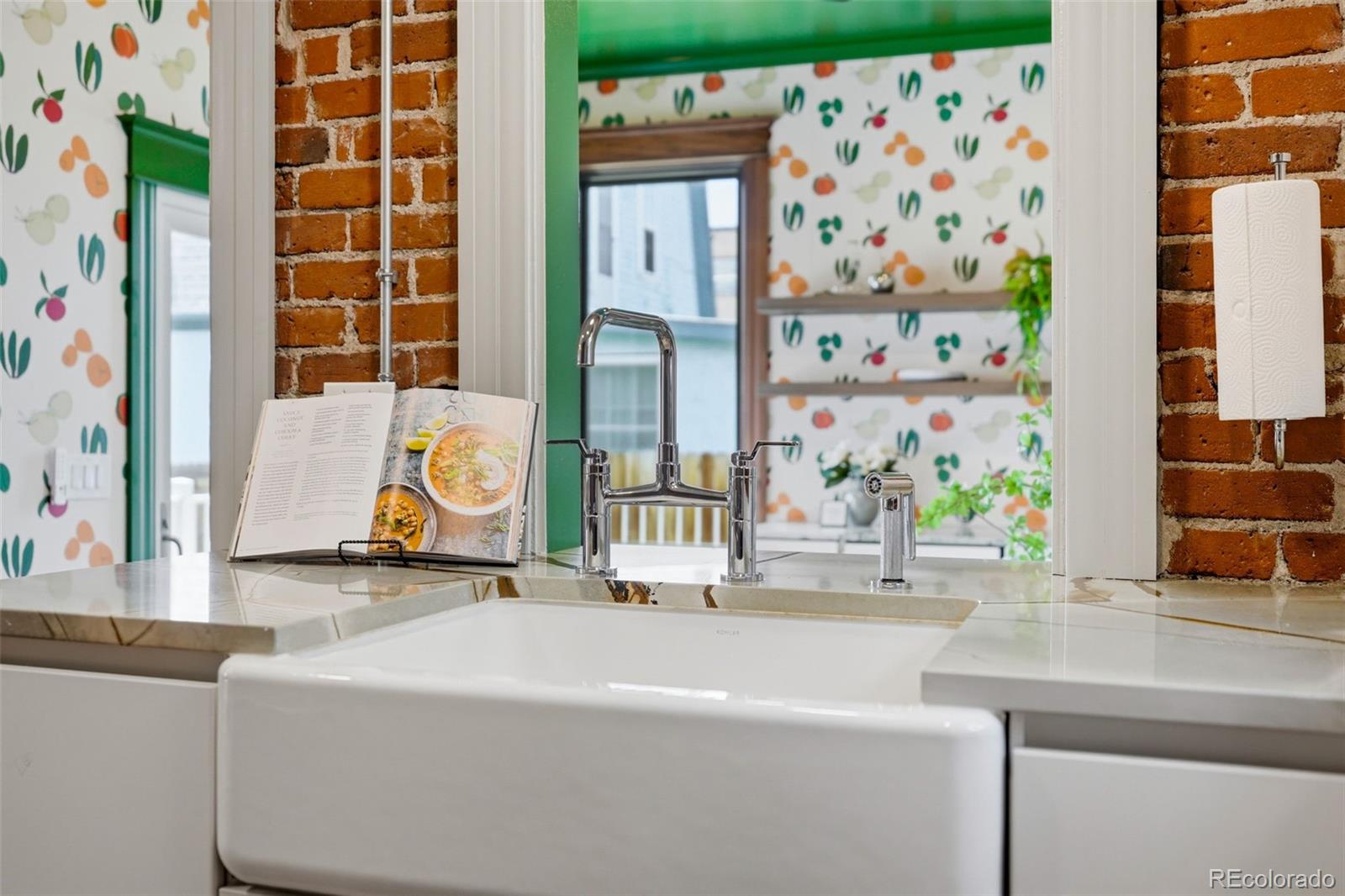 MLS Image #42 for 509 n pennsylvania street,denver, Colorado