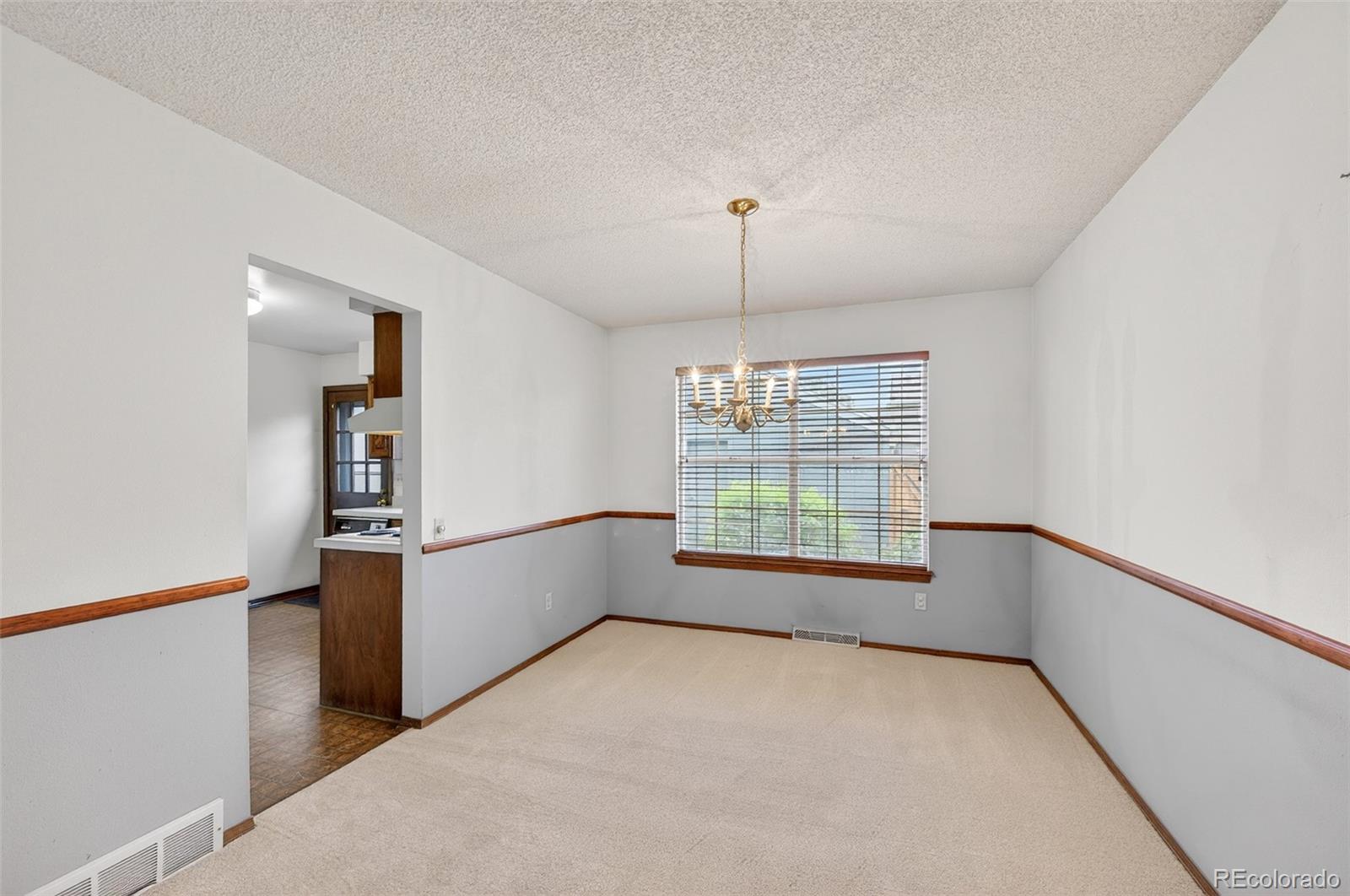 MLS Image #5 for 8672 e amherst drive f,denver, Colorado